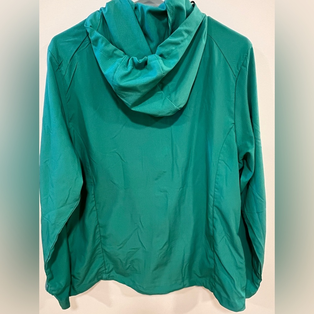 Lightweight green hooded jacket - Picture 4 of 11